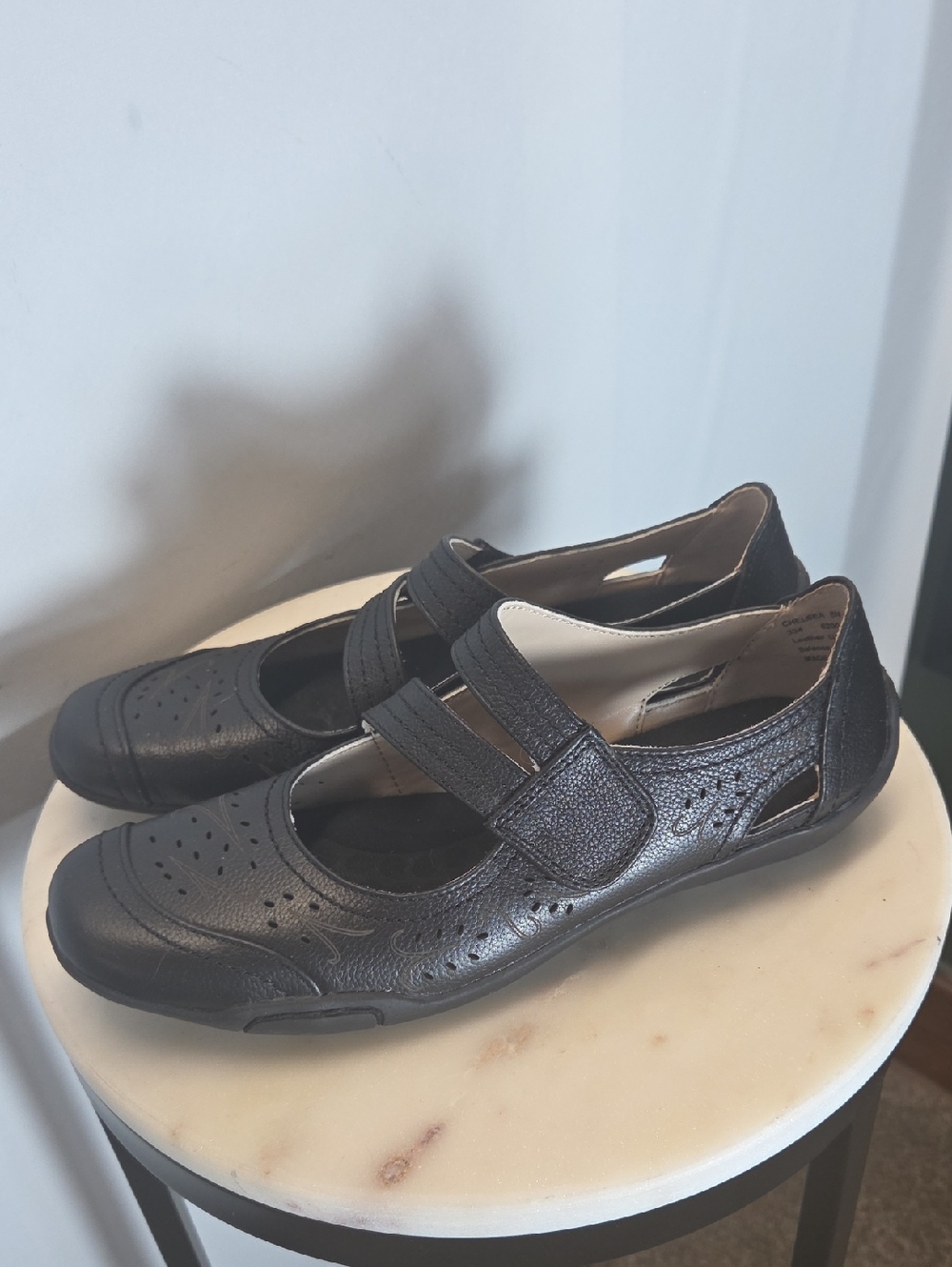 Rog Homerson Womens Black Leather Perforated Mary Jane Flats with Strap Size 8N